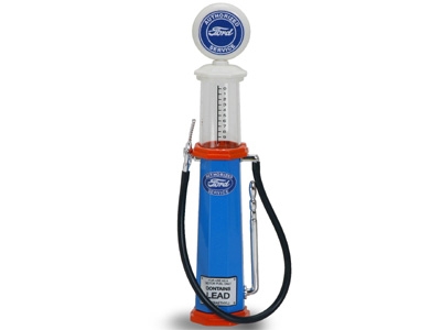 Zapfsäule - Gas Pump "Ford " Typ B Road Signature 1:18
